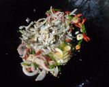 Foto langkah ke 2 dari resep Tumis Pepaya.