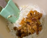 Une image de l'étape 5 de Gâteau fruité aux raisins, pomme et citron /gingembre.