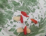 Foto langkah ke 2 dari resep Sambal Kecap, Tahu, Timun, Tauge.