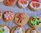 Foto langkah ke 10 dari resep Sugar Cookie (Resep Preppy Kitchen) untuk Icing Sugar Cookie.