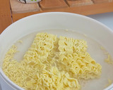 Foto langkah ke 1 dari resep Indomie Mentai 🍝.