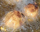 A picture of step 6 of Vada pav.