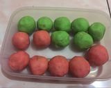 Foto langkah ke 3 dari resep Bola ubi warna - warni.