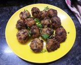 A picture of step 5 of Leftover Rice balls.