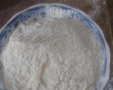 A picture of step 4 of Creamy Chicken Halfmoon Pie.