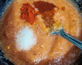 A picture of step 3 of Momos chutney.