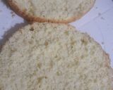 A picture of step 5 of Double tier floral cream cake.
