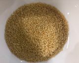 Hình bước làm 1 của món Muối vừng rong biển - gia vị rắc cơm kiểu Nhật