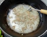 Foto langkah ke 2 dari resep Cumi asin saus tiram.