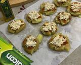A picture of step 5 of Smashed Pizza Potatoes.