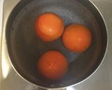 Gambar langkah 1 resipi Tomato Egg stir fry.