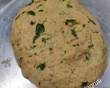 A picture of step 2 of Methi Na Thepla.