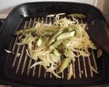 Foto del paso 6 de la receta Salteado de Espárragos con Champiñones