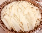 Hình bước làm 2 của món Củ cải ngâm nước tương
