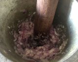A picture of step 2 of Ohn No Khauk Swe / Burmese Laksa.