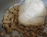 A picture of step 8 of Cream of Mushroom.