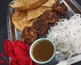 A picture of step 2 of Qeemay ke kabab with puri.