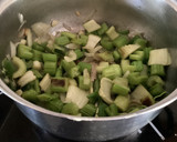 Foto del paso 1 de la receta: Crema de apio (apio España, celery)