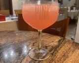 Φωτογραφία βήματος 2 της συνταγής Gin and tonic pink grapefruit