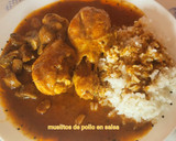 Foto del paso 4 de la receta: Muslitos de pollo en salsa con champiñones y arroz