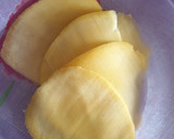 Foto del paso 1 de la receta: Canelón de mango con compota de frutos rojos y salsa de frutas🍓