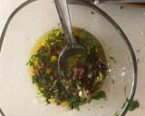 Foto del paso 1 de la receta: Cogollos, caballa y “skyrella” con aliño especial de tomate seco y mostaza