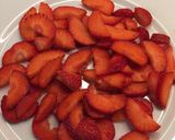 Foto del paso 7 de la receta Bizcocho húmedo de fresas naturales