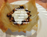 Foto del paso 13 de la receta: Tartaleta de masa filo con morcilla de arroz, garbanzos y salsa de yogur