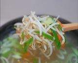 Foto langkah ke 1 dari resep Kongnamul Guk / Sup Tauge Korea.