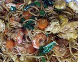 Foto langkah ke 13 dari resep Mie goreng.