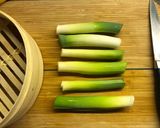 A picture of step 1 of Sumac leeks.