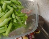 Gambar langkah 3 resipi Kacang Buncis Tauhu Telur Bersama Udang.