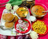 महाराष्ट्रीयन मिसल पाव रेसिपी चरण 5 फोटो
