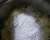 A picture of step 1 of Kuttu ke parathe.