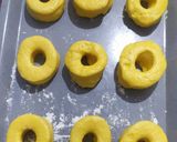 Foto langkah ke 5 dari resep Donat (Tepung) Custard.