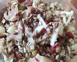 A picture of step 1 of Oats salad.