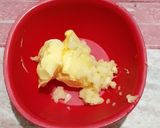 Foto langkah ke 2 dari resep Garlic Bread.