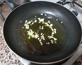 Foto del paso 5 de la receta: Fideos chinos con gambas y pollo