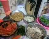 Foto langkah ke 1 dari resep Ayam suir tumis jamur tempe kemangi pedas.