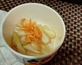 Hình bước làm 2 của món Cơm nhà với đùi gà nướng bơ sả