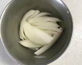 A picture of step 3 of Quick Frying Pan Japanese Curry.