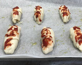 Foto del paso 2 de la receta: Croissant relleno de jamón y queso con tomate y orégano 🌿