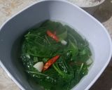 Foto langkah ke 3 dari resep Sayur bening bayam.
