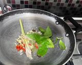 Foto langkah ke 1 dari resep Semur Ayam Terong Telur.