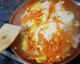 Foto del paso 3 de la receta: ~Pasta de colores con pollo y verduras~