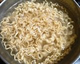 Foto langkah ke 1 dari resep Mie Goreng Putih khas Hajatan.