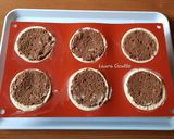 Foto del passaggio 20 della ricetta Semisfere con mousse al mascarpone e gelèe di fragole
