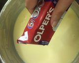 A picture of step 11 of Fruit trifle.