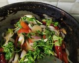 A picture of step 2 of Vattaram Roadside kaara chutney.