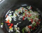 Foto del paso 2 de la receta Fideos con salchichas de viena cocidos en salsa de tomate 